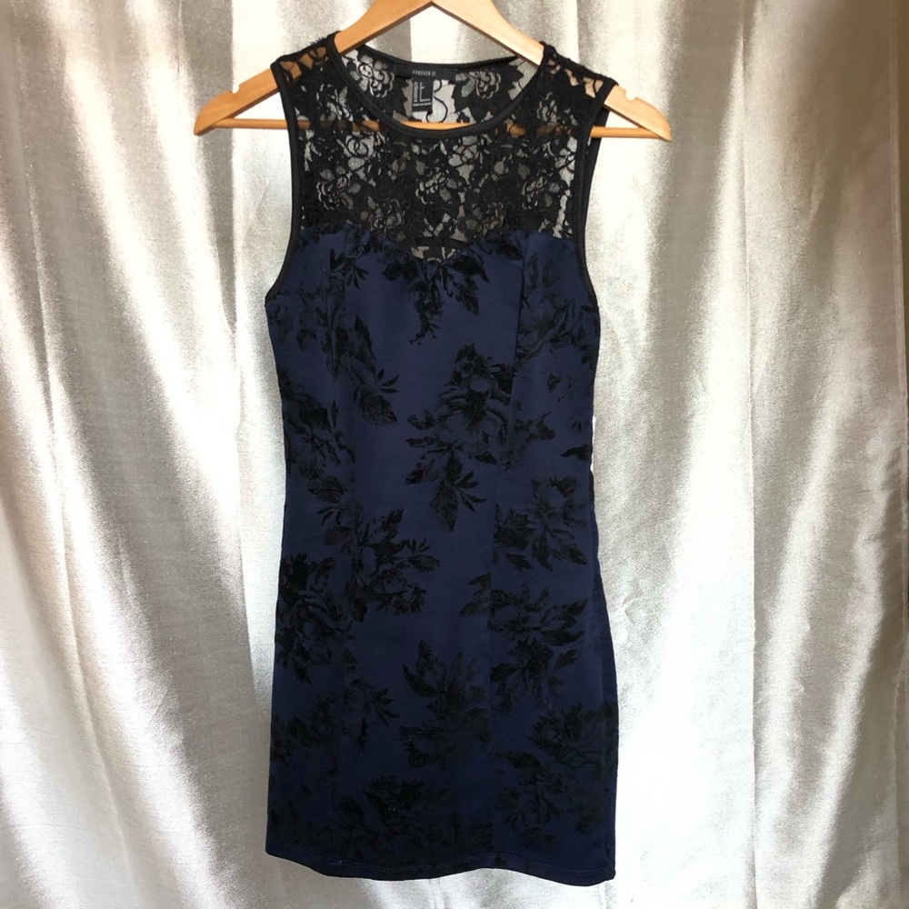 Lace Velvet Sweetheart Dress